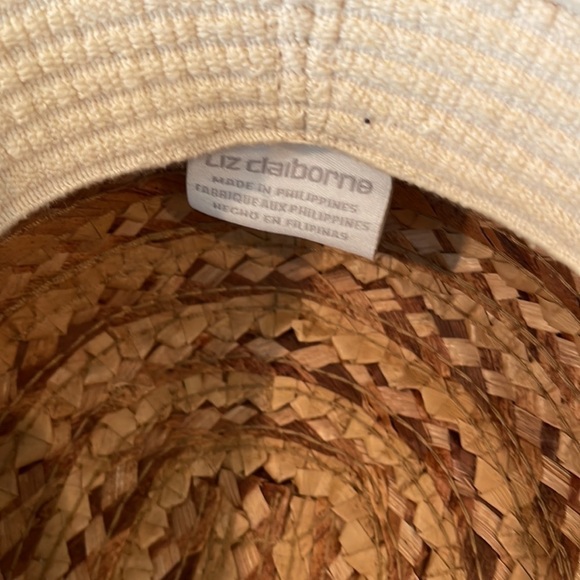 Liz Claiborne straw hat - Picture 8 of 10